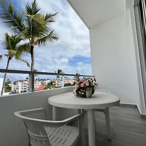 Vacation Suites With Rooftop Pool, Club, Spa, Restaurants - Playa Corales Punta Cana